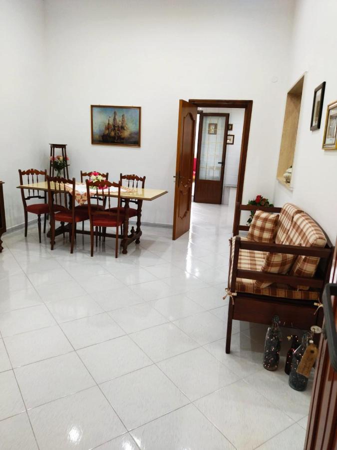 Nonno Ciccio Apartment Lizzano  Luaran gambar